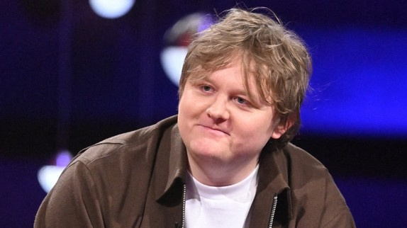 Lewis Capaldi : son concert "ne se vend pas", sa réaction