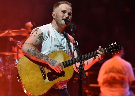 Ce chanteur bat un record absolu d'affluence