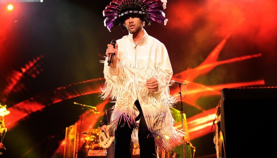 Jamiroquai fait tourner le "Smile" gratuitement !