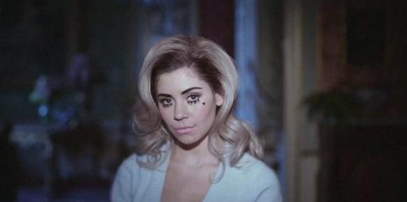 Marina & The Diamonds : le single "Primadonna"