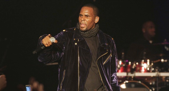 R. Kelly doit 5 millions de dollars au fisc