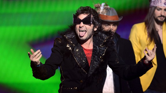-M- lance "Faites-moi souffrir" en radio !
