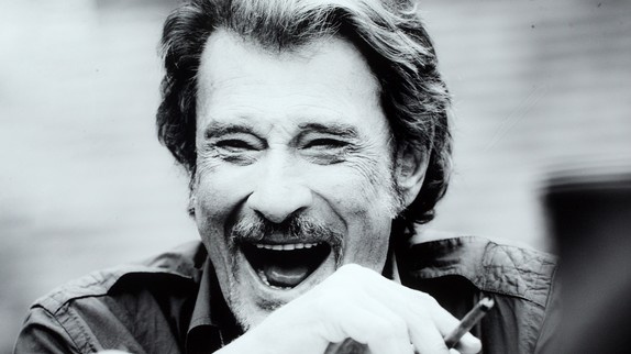 J. Hallyday : l'inédit "Un jour l'amour te trouvera"