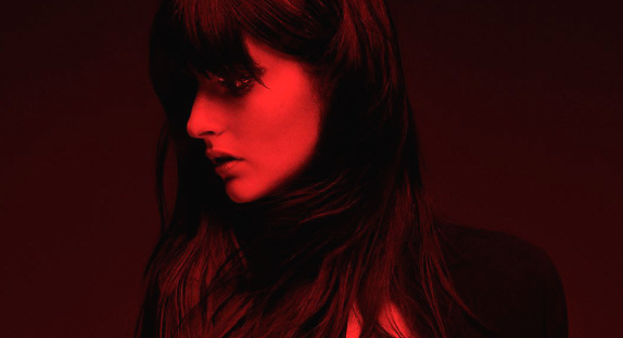 BANKS tease l'album "Goddess" en chanson