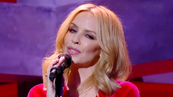 Kylie Minogue enchante le "Petit Journal"