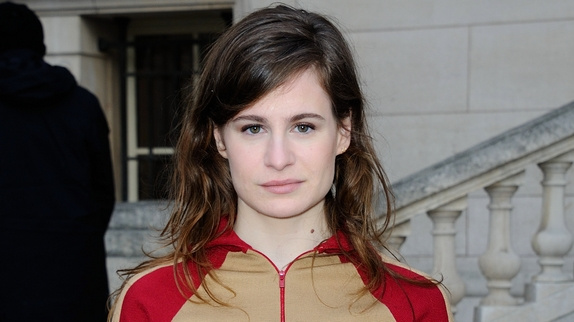 Christine and the Queens relance "Nuit 17 à 52"