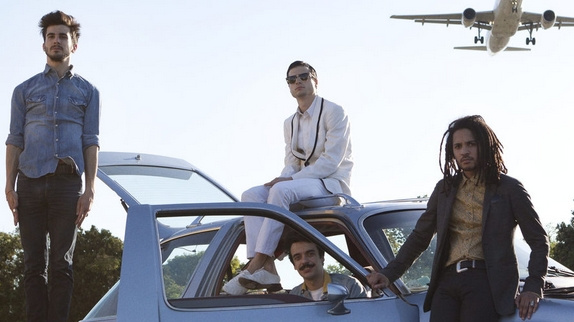 BB Brunes tease son retour