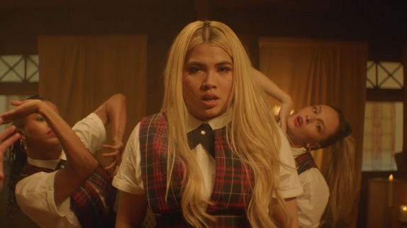 Hayley Kiyoko nous ensorcelle avec "I Wish"