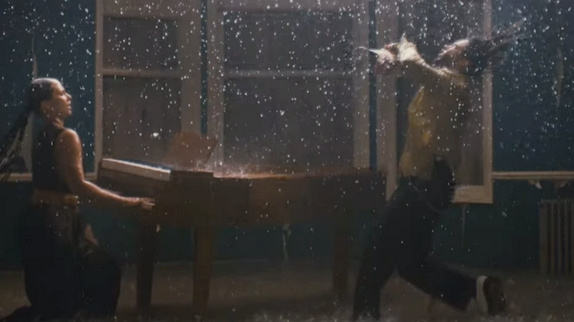 Alicia Keys de retour avec "Show Me Love"