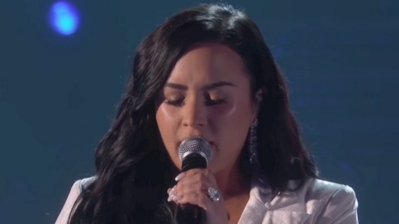 Demi Lovato dévoile "Anyone"