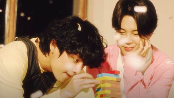 BTS : le clip de "Stay Gold"
