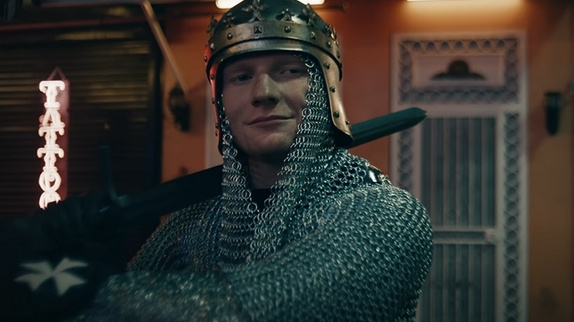 Ed Sheeran totalement déjanté avec "Shivers"