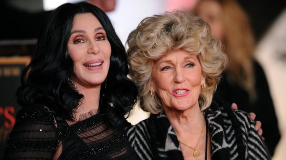 Cher en deuil : sa mère est morte