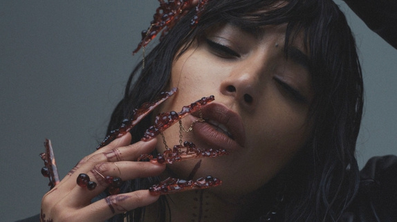 Loreen se déchaîne sur le single "Forever"