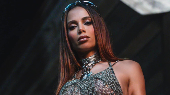 Anitta en interview : son album, Aya Nakamura...