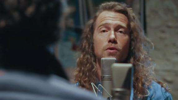 Julien Doré : son clip émouvant avec Francis Cabrel