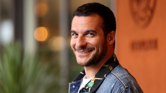 Amir : son nouveau tube "Nous"