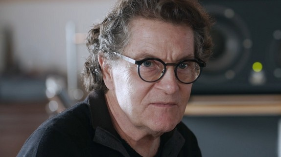 Francis Cabrel : le clip "Un gramme de terre"