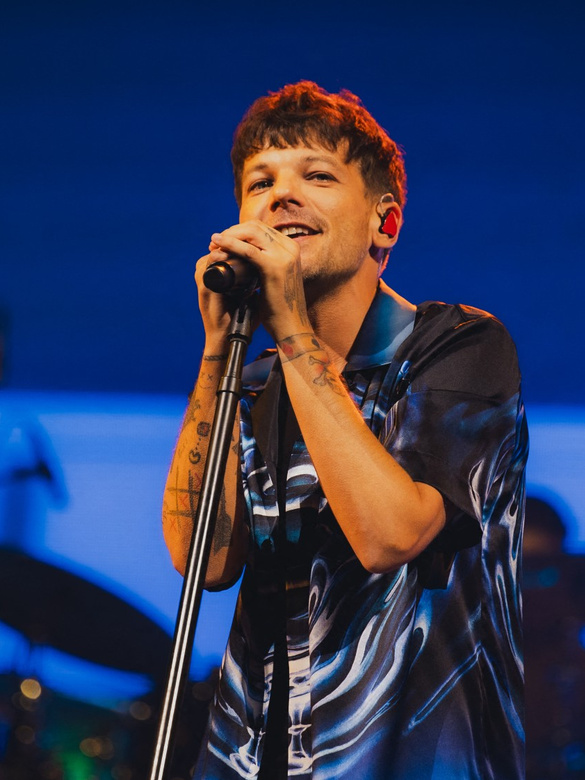 Louis Tomlinson demande à rembourser ses fans en plein concert