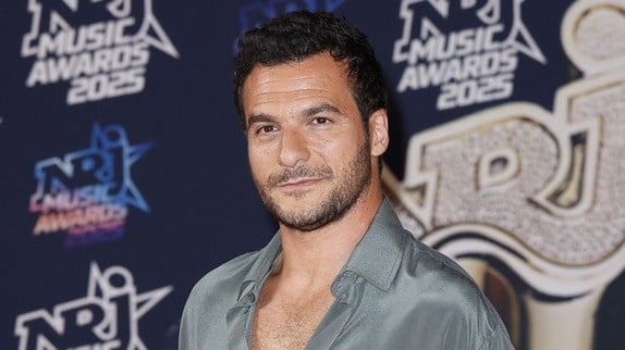 Amir : son producteur le défend face aux appels au boycott