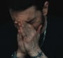 Eminem réunit ses enfants dans le clip poignant "Somebody Save Me" : regardez !