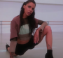 Clip "Elle danse encore" : Shy'm met le feu au dancefloor avec sensualité