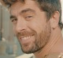 Clip "Je n'aime que toi" : Agustin Galiana séducteur dans les rues de Paris