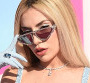 Ava Max répond aux critiques sur ses chansons