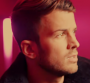 Clip "Domino" : David Carreira joue avec le feu face à une croqueuse d'hommes