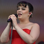 Lola Young donne de ses nouvelles
