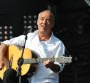 M. Le Forestier : des cours de guitare sur Internet