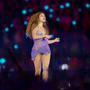 Shakira chute en plein concert