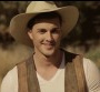 Clip de "Out of Time" : Cotpit en mode western pour ses premiers pas