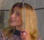 Clip "Paisiblement fou" : Julie Zenatti invite son mari et pimente son couple
