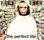 Moby dans le clip loufoque de "The Perfect Life"