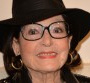 A 86 ans, Nana Mouskouri se fait vacciner