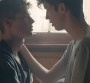 Troye Sivan sur le fil avec "Talk Me Down"