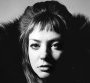 Clip "All Mirrors" : Angel Olsen fait face à sa propre image