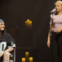 Hoshi invite Ninon (The Voice Kids) en plein concert