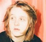 Lewis Capaldi enchaîne avec "Hold Me..."