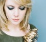 Fredrika Stahl enchantera La Cigale en avril