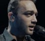 Clip "Merci" : Jean-Baptiste Guegan rend hommage à Johnny Hallyday