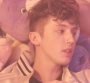Troye Sivan fête l'insouciance dans "Youth"