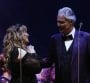 A. Bocelli et Hélène Ségara chantent "Vivo per lei"