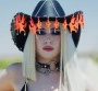 Ava Max au volant pour "OMG What's Happening"