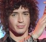Julian Perretta de retour avec "On The Line"