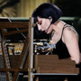 Lady Gaga rend hommage aux victimes du 13 novembre