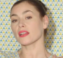 Clip "Mon corps mon amour" : Olivia Ruiz, charnelle et mutine, se glisse sous la...