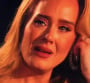 Adele fond en larmes en plein concert