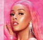 Doja Cat en mode 60's sur "Freak"